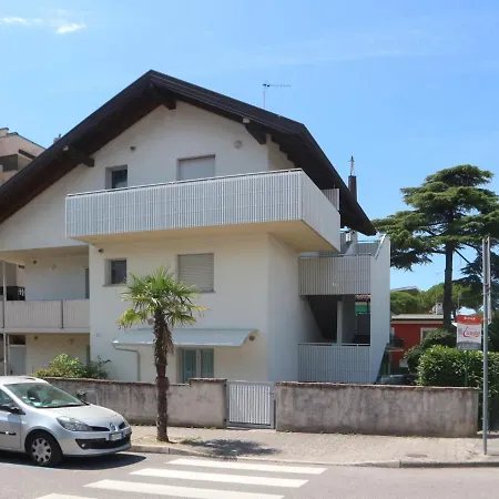 Apartment Vera *